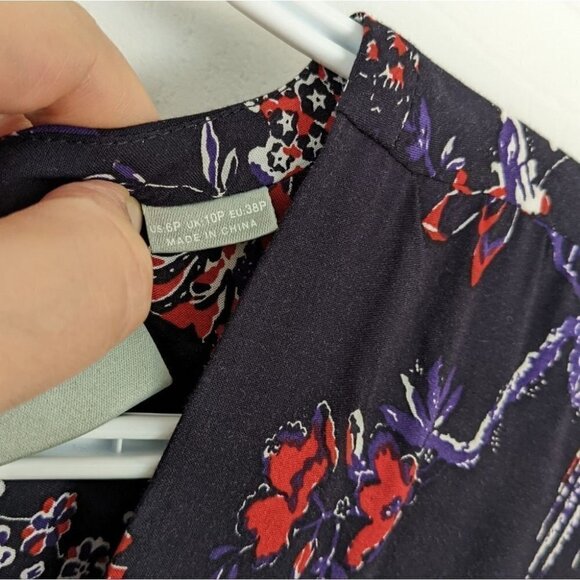 ANTHROPOLOGIE Maeve Espoir Jumpsuit Purple Bird Floral BellSleeve Romper 6p Us@L - Picture 6 of 11